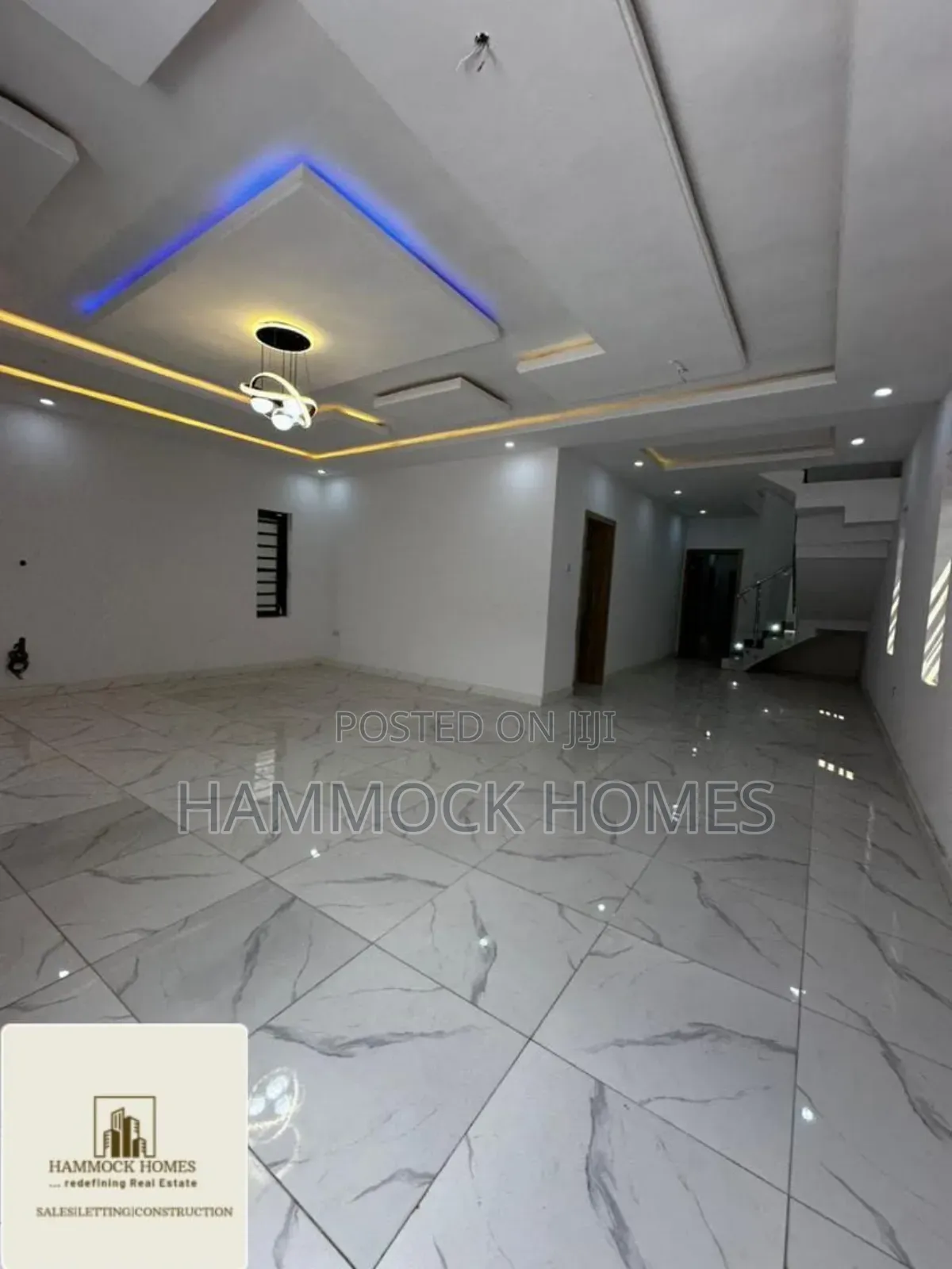 Furnished 5bdrm Duplex in Okebadan Estate, Akobo for sale