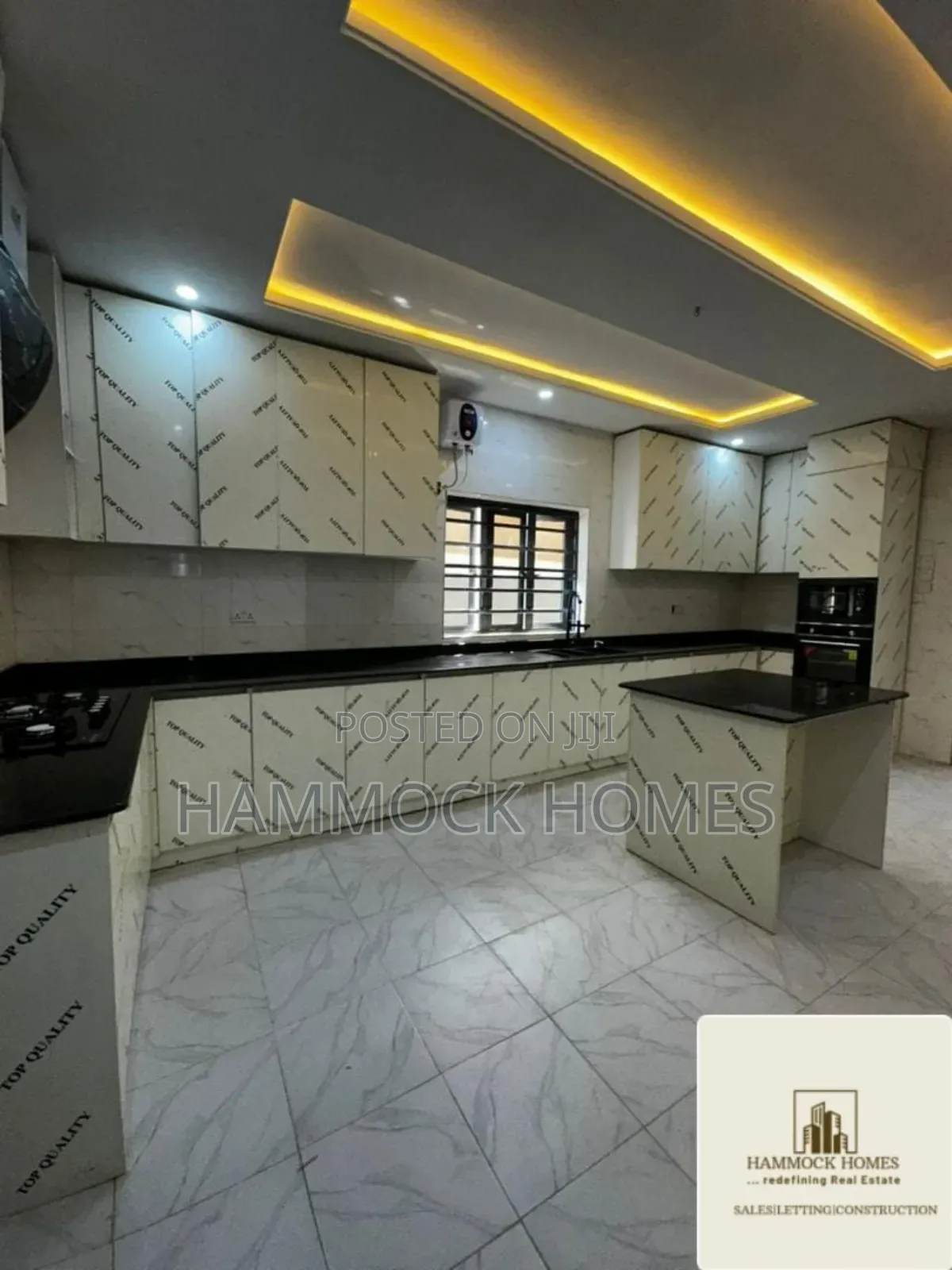 Furnished 5bdrm Duplex in Okebadan Estate, Akobo for sale