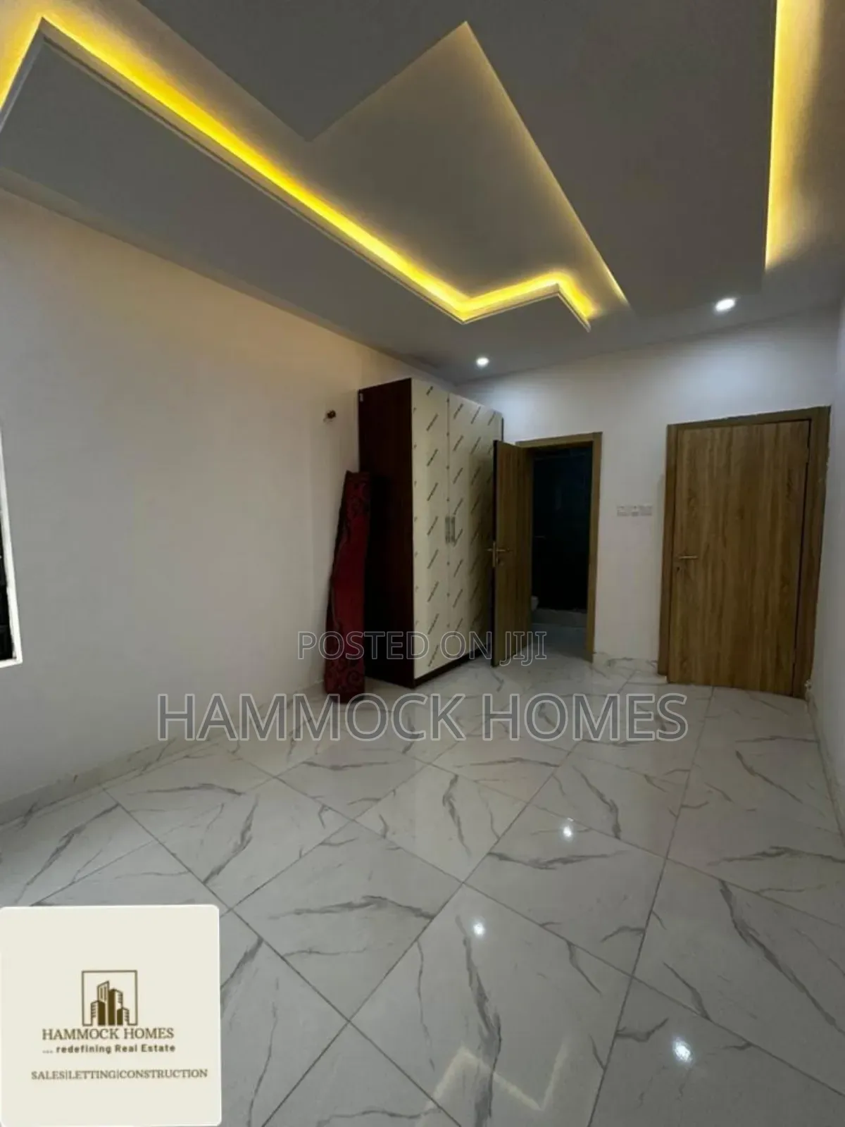 Furnished 5bdrm Duplex in Okebadan Estate, Akobo for sale