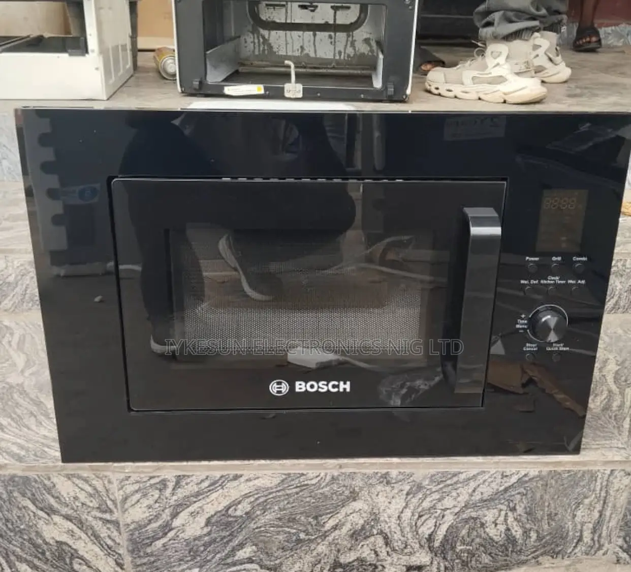Original BOSCH Luxury 25litters Inbuilt Microwave 60x60cm