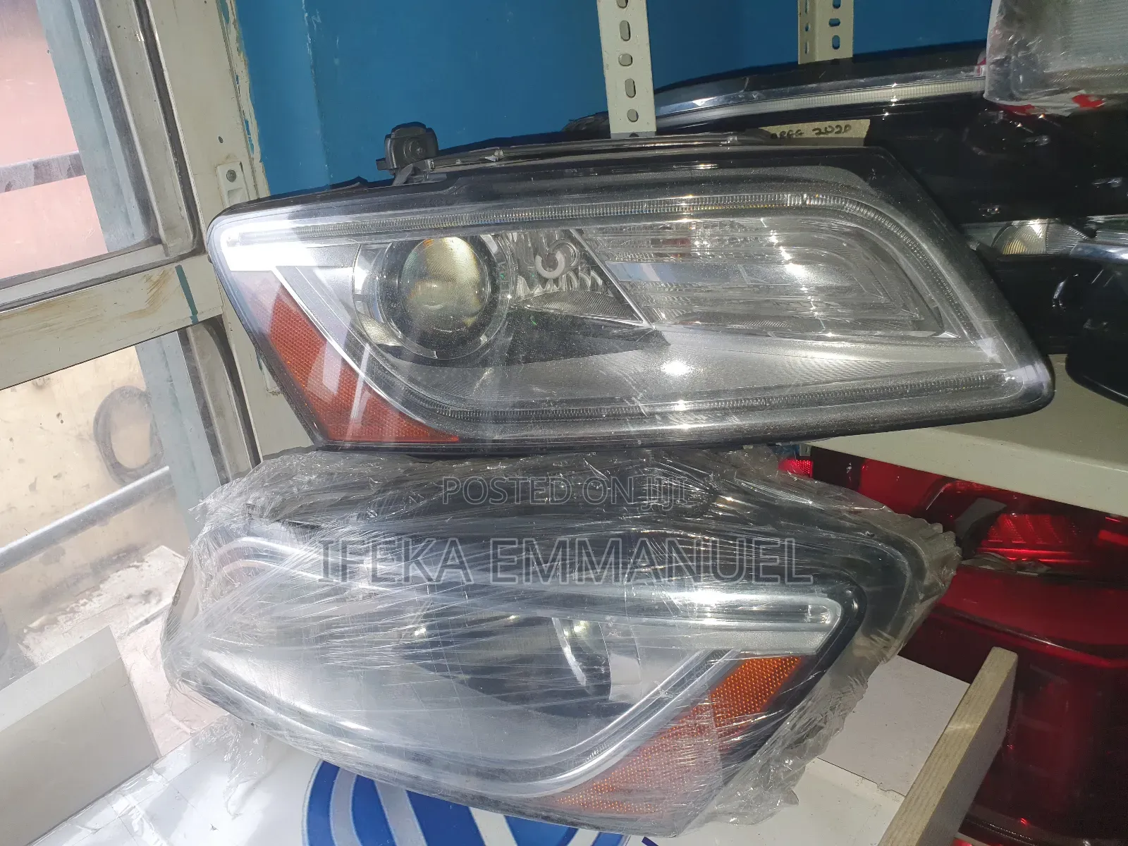 Headlights Audi Q5 2013