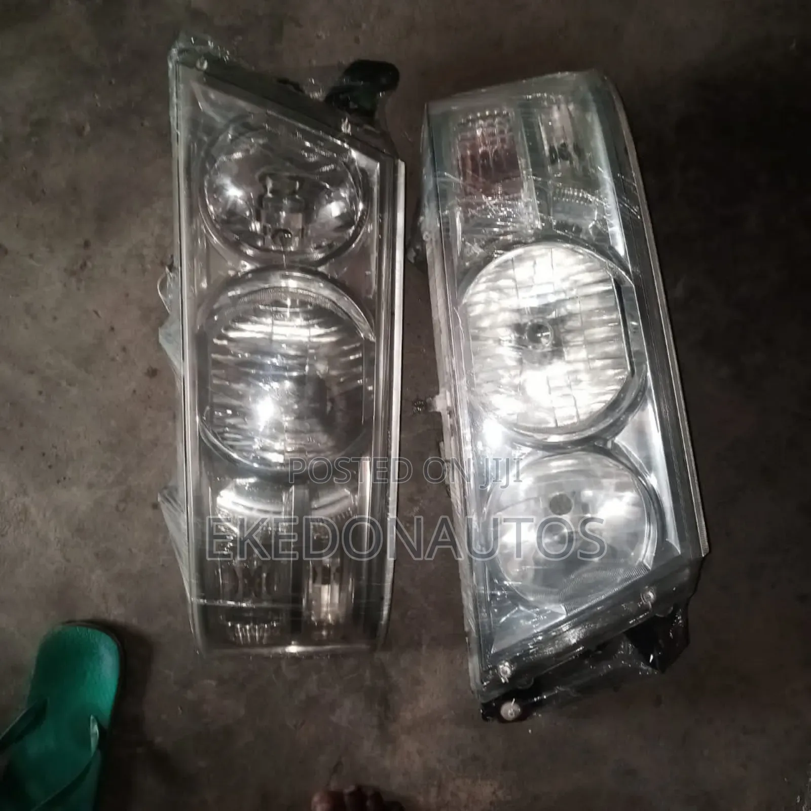 Headlight for Toyota Costa 2012 Model