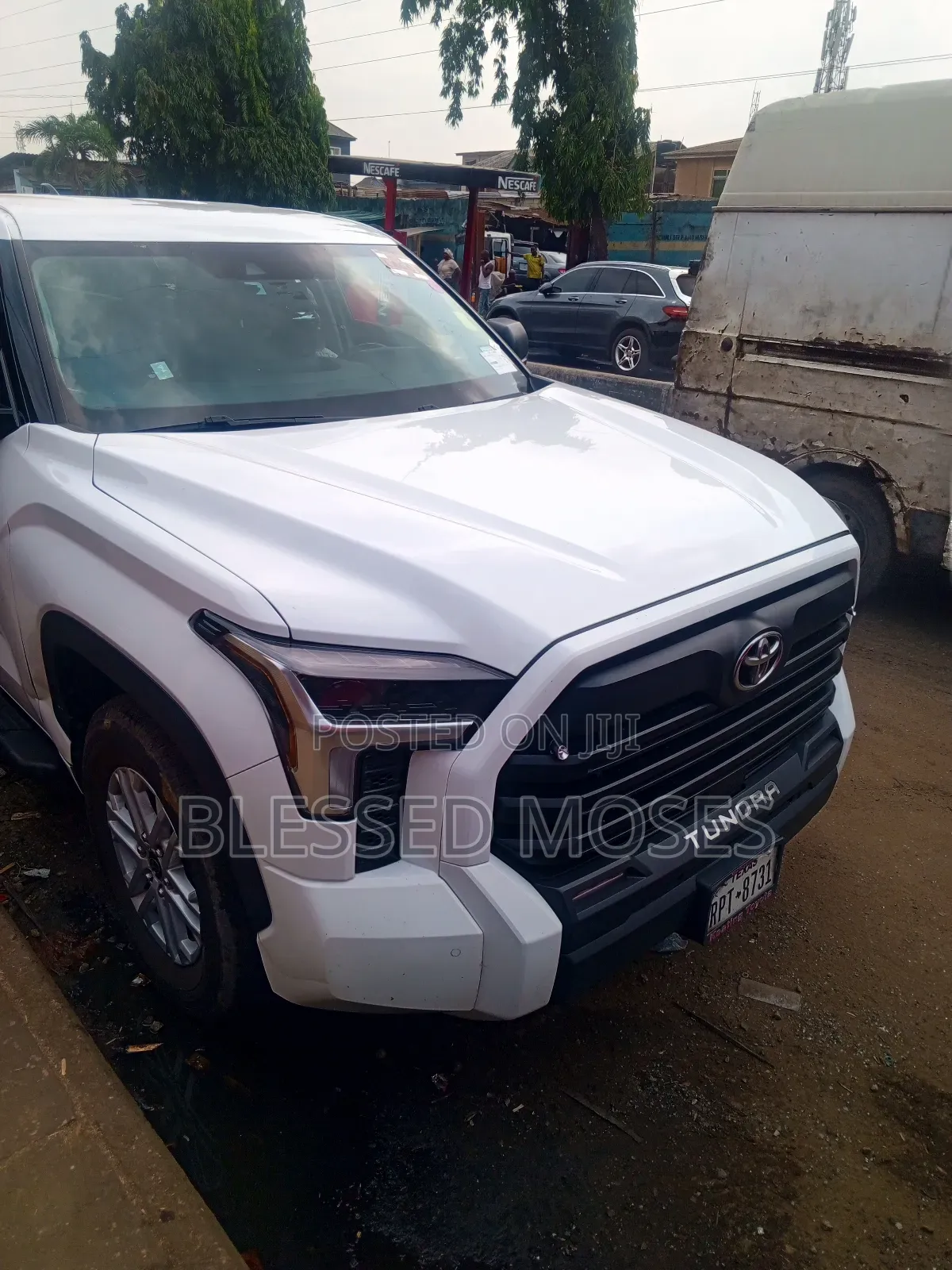 Toyota Tundra 2024 Front Windscreen
