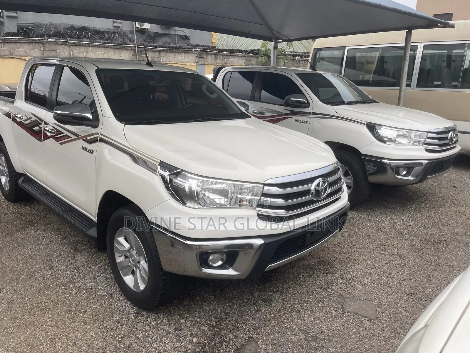 Toyota Hilux 2020 White
