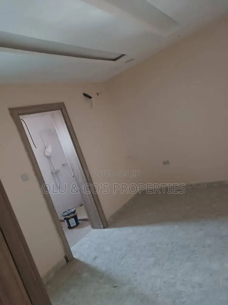 4bdrm Townhouse / Terrace in Palm Heights Estate, Lugbe District