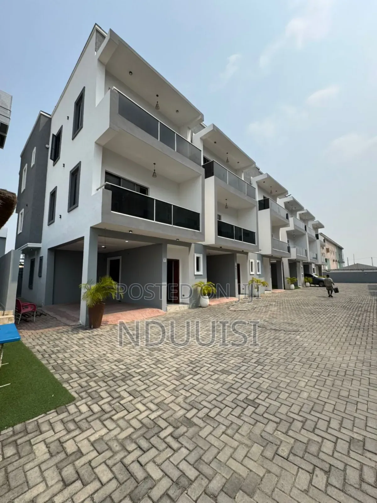 4bdrm Duplex in Ikate-Elegushi for sale