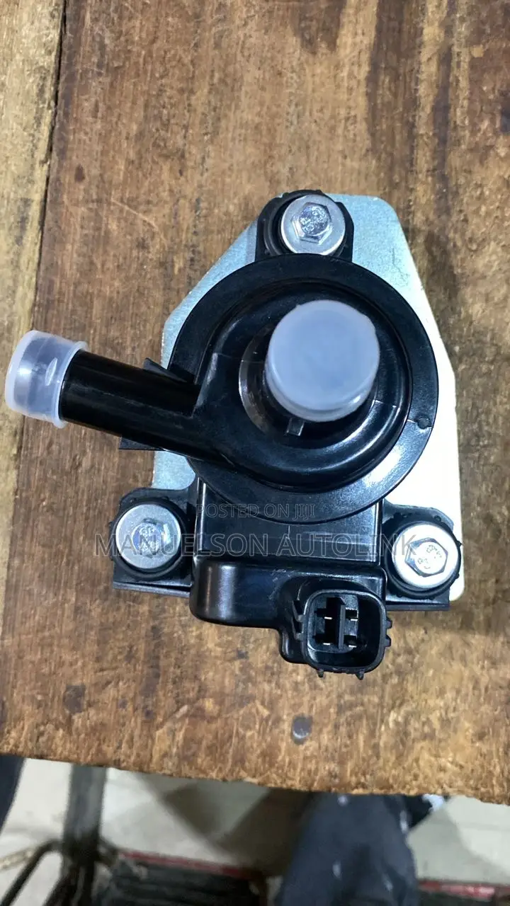 Hybrid Water Pump for Prius and Highlander 2005