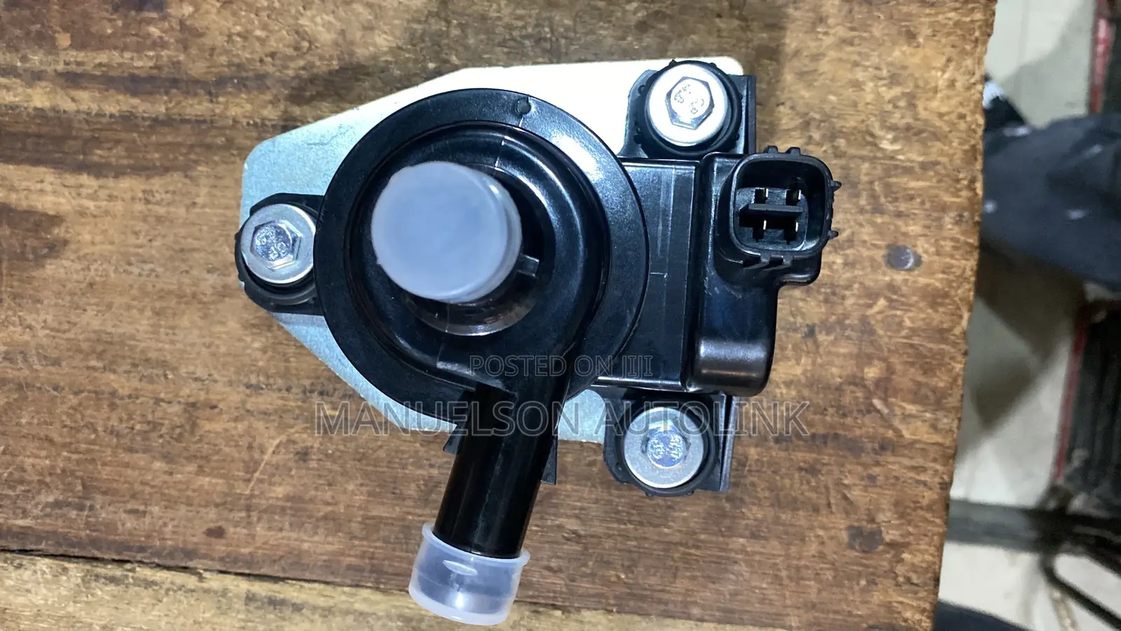 Hybrid Water Pump for Prius and Highlander 2005