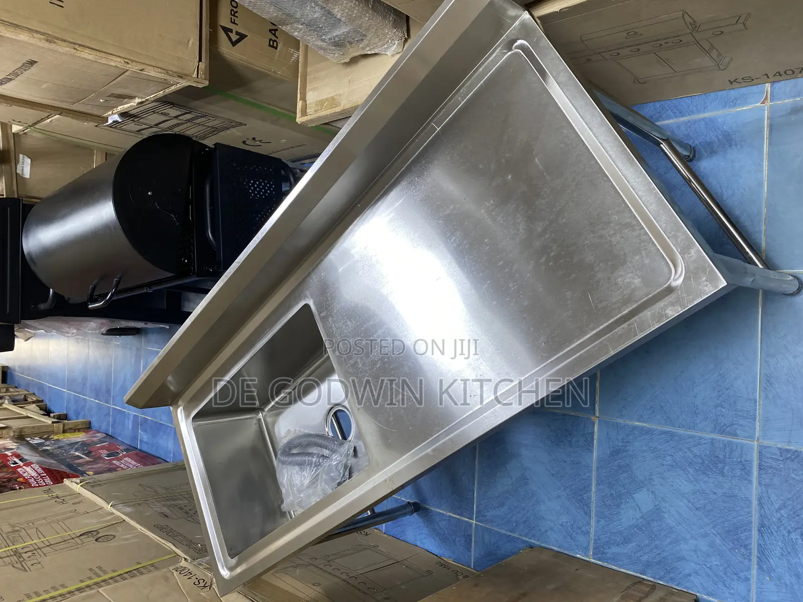Stainless Steel Single Sink With Side