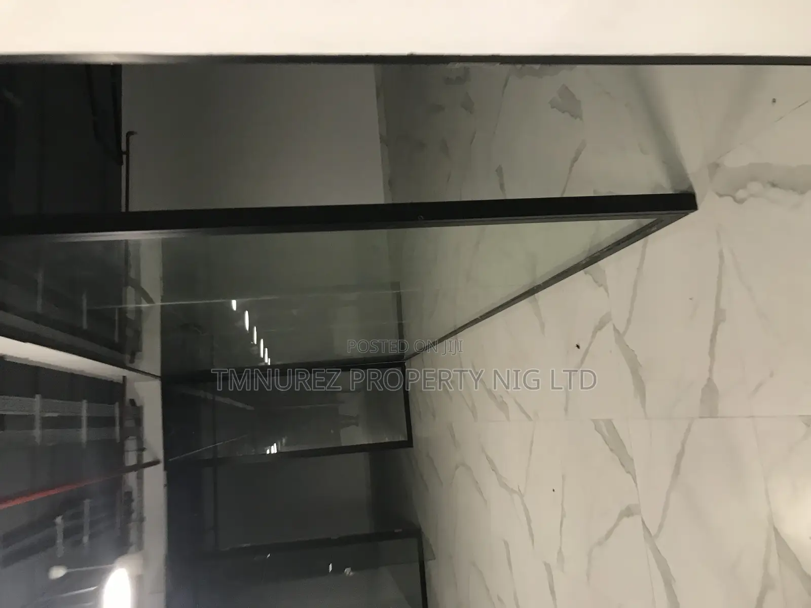 Shop Space in a Mall at Vi for Rent