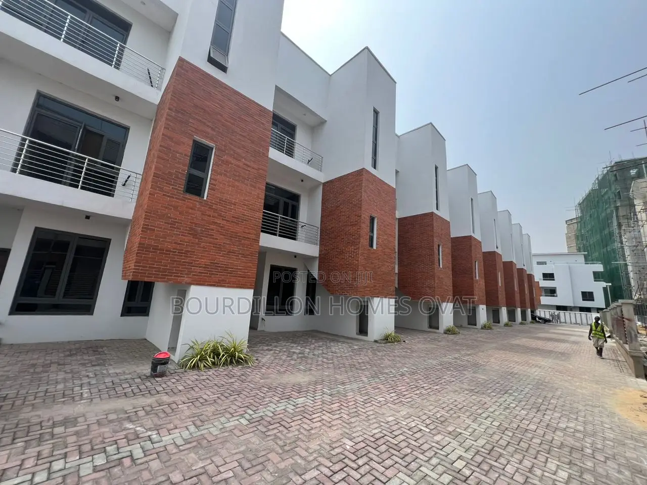 4bdrm Duplex in Lekki Phase 1 for sale