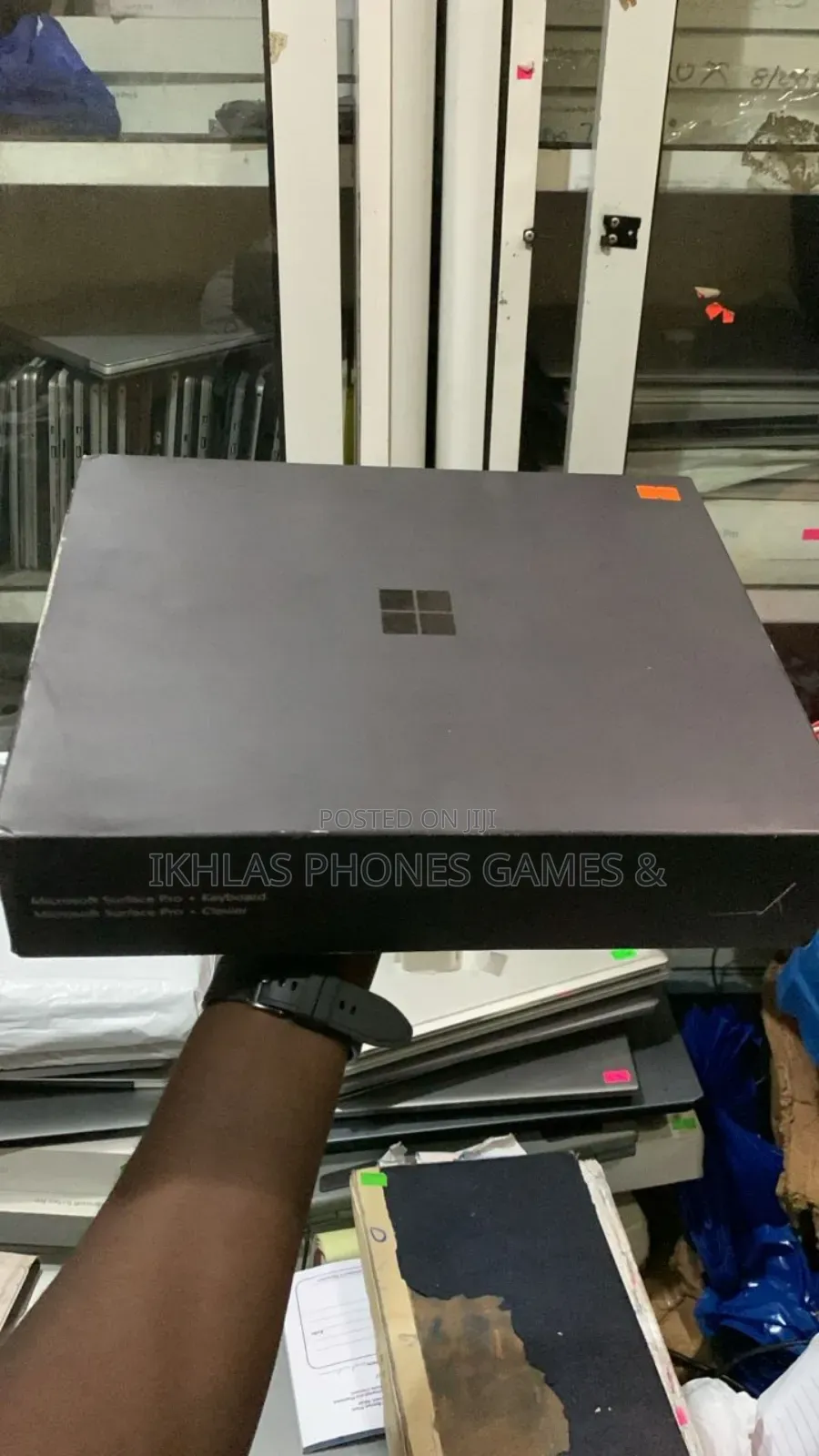 New Microsoft Surface Pro 11th Edition, a Copilot+ PC 16GB SSD 512GB