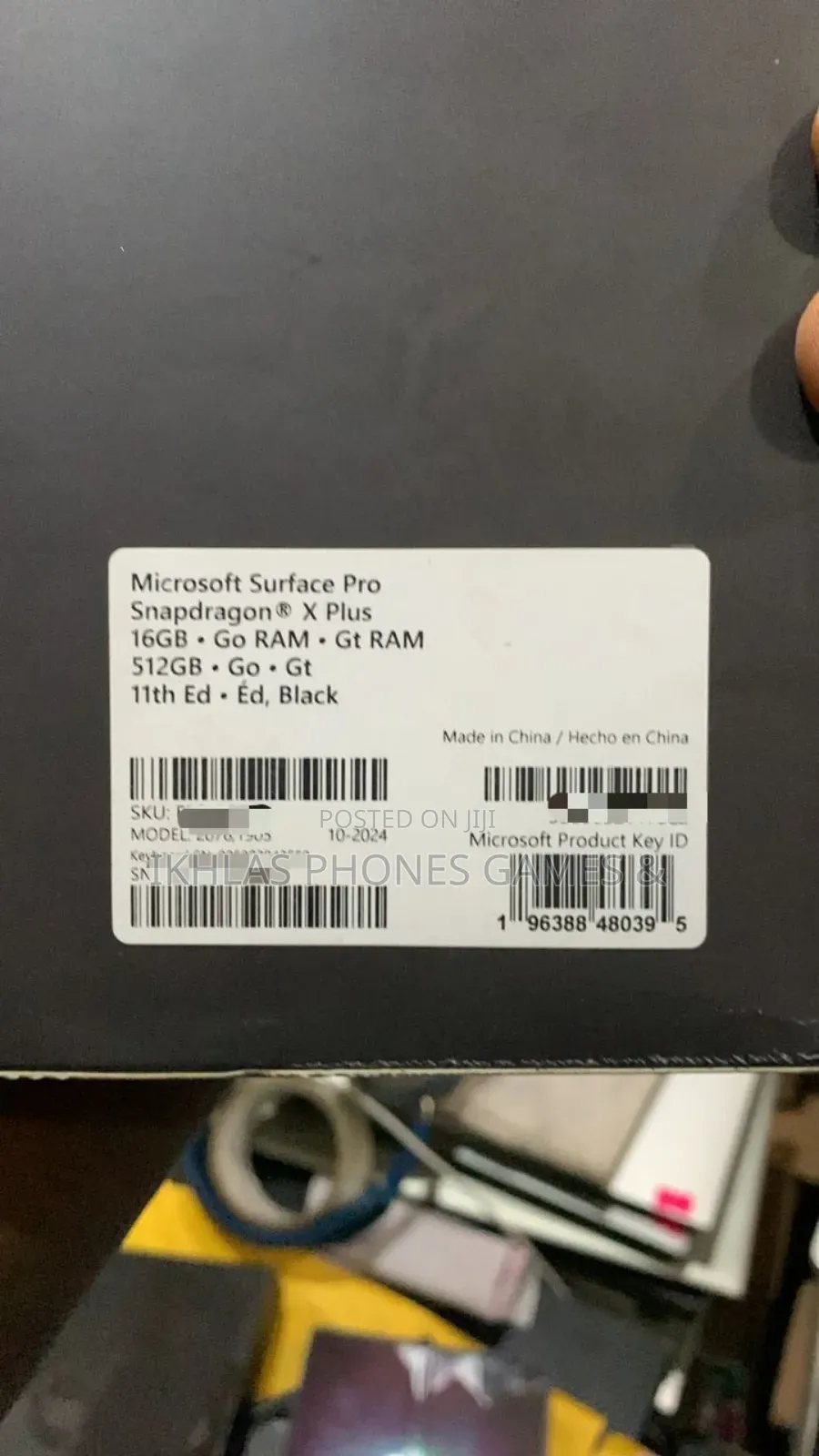 New Microsoft Surface Pro 11th Edition, a Copilot+ PC 16GB SSD 1T