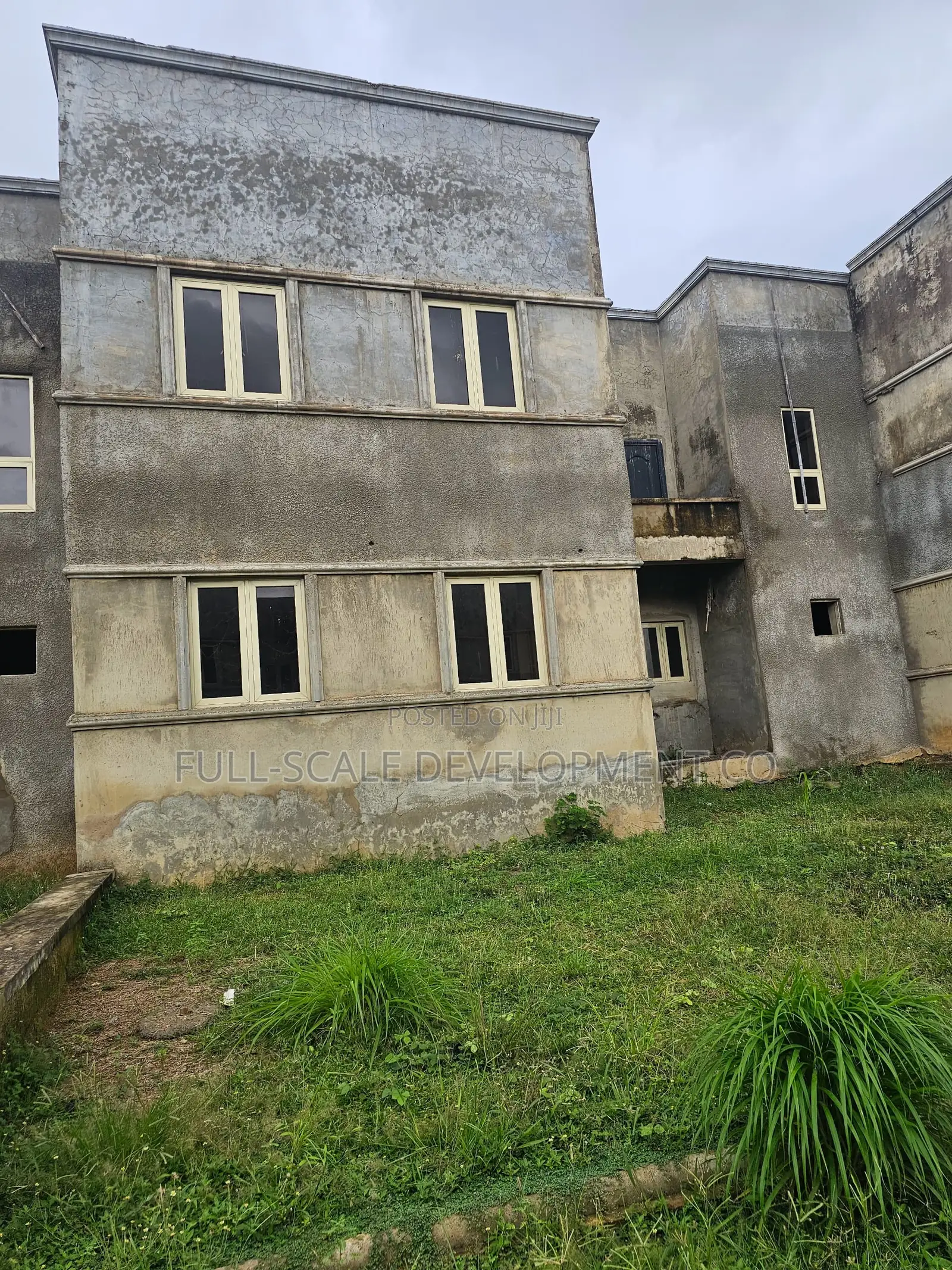 4bdrm Townhouse/Terrace in Brands New 4-Bedroom, Karmo for sale