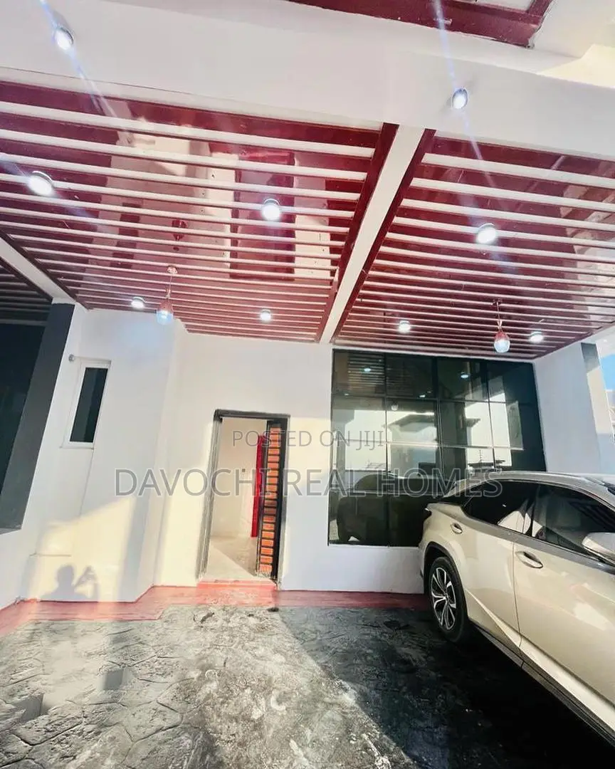4bdrm Duplex in Off Monastery Road, for rent