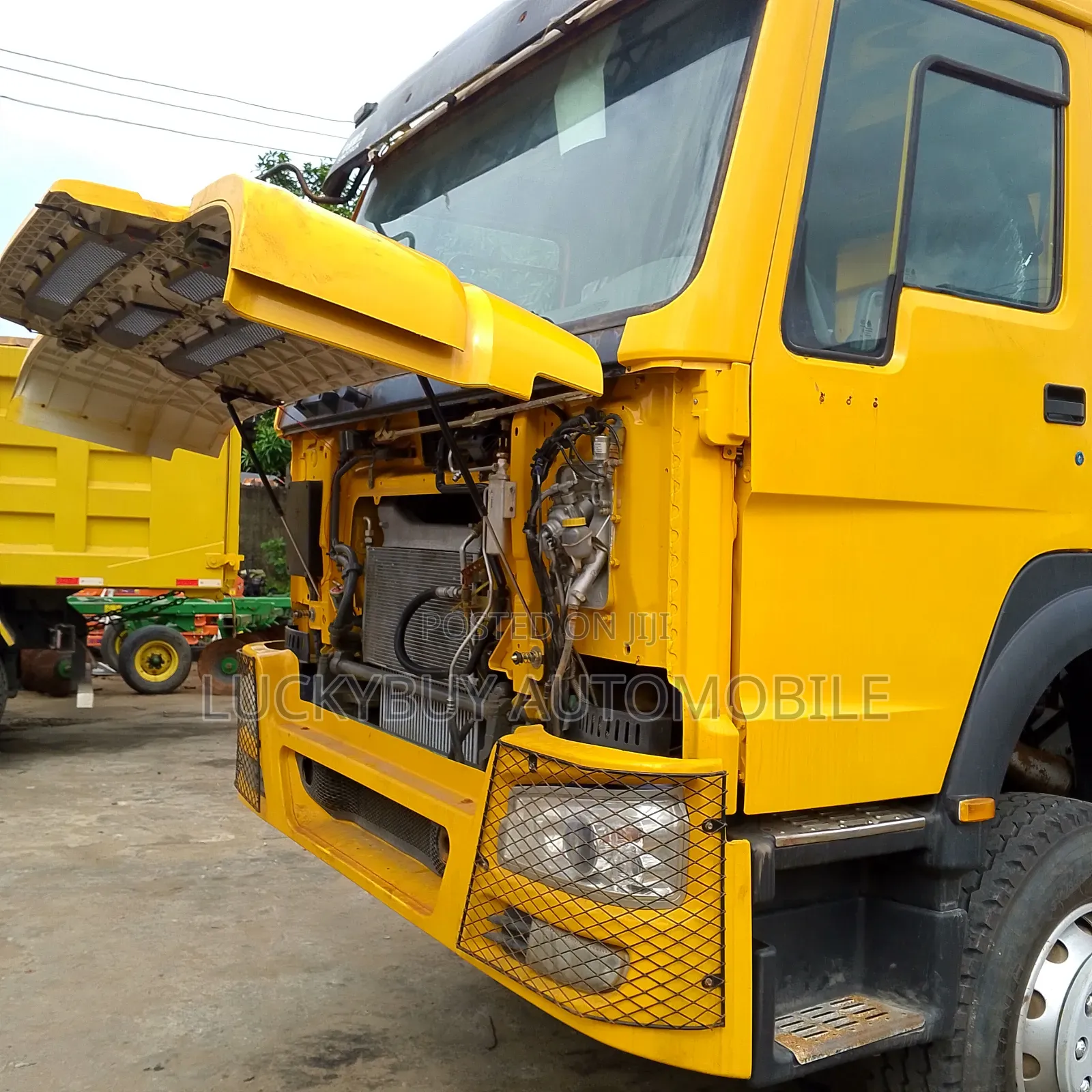 Howo 10 Tyres Tipper