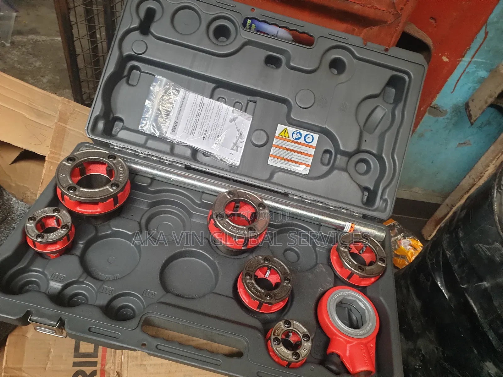 RIDGID Manual Pipe Threader
1/2"-2"