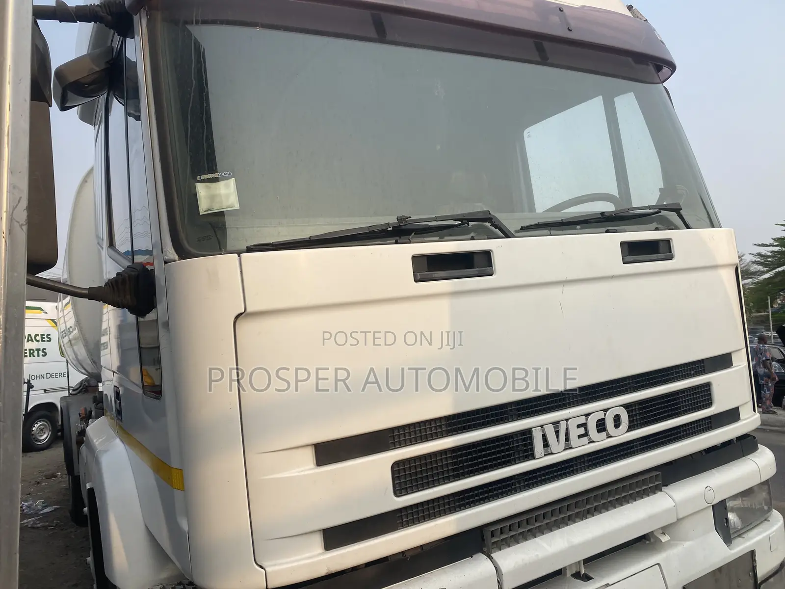 Iveco Diesel Tank Truck 8 Tires