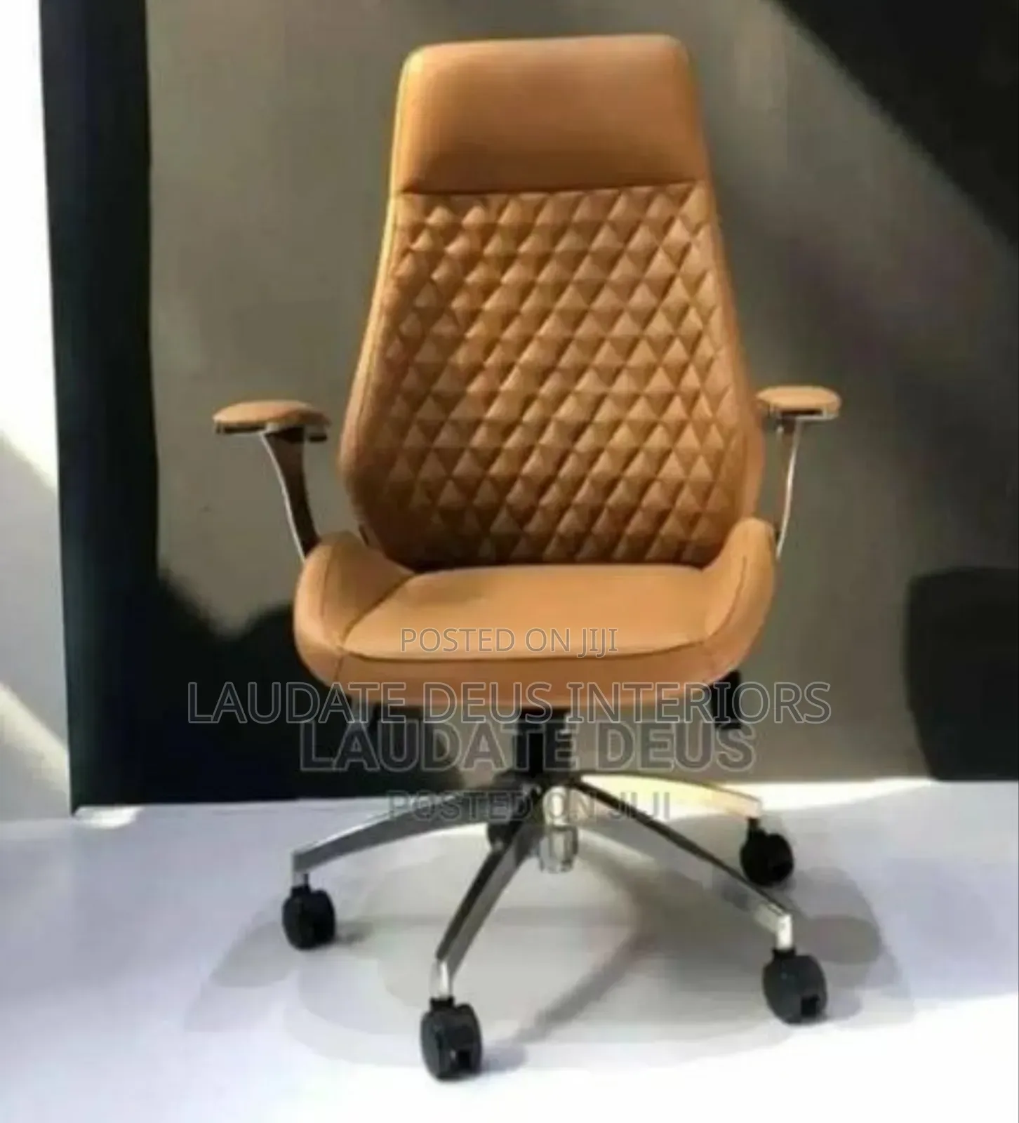 Executive Swivel Office Chair