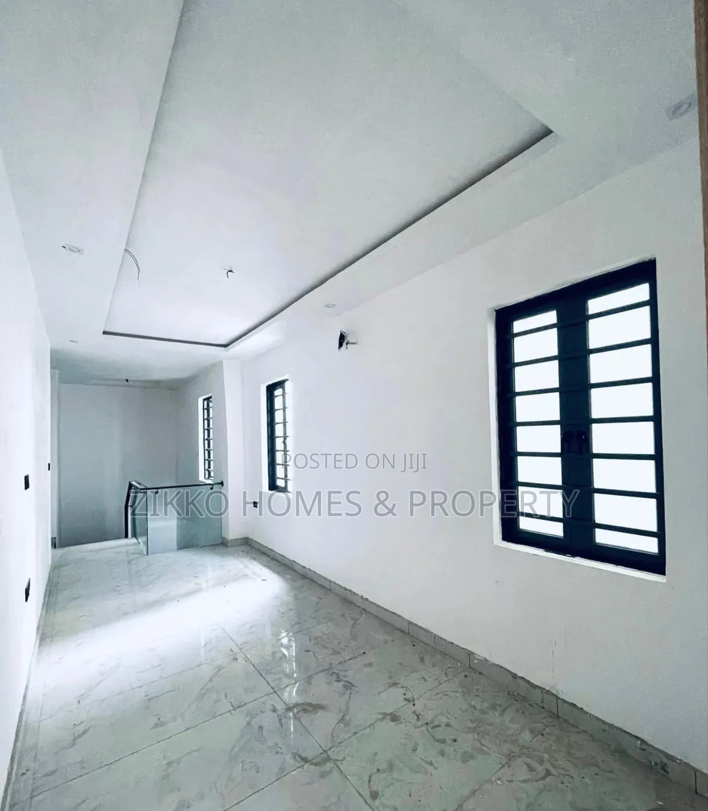 5bdrm Duplex in Ologolo, Lekki for sale
