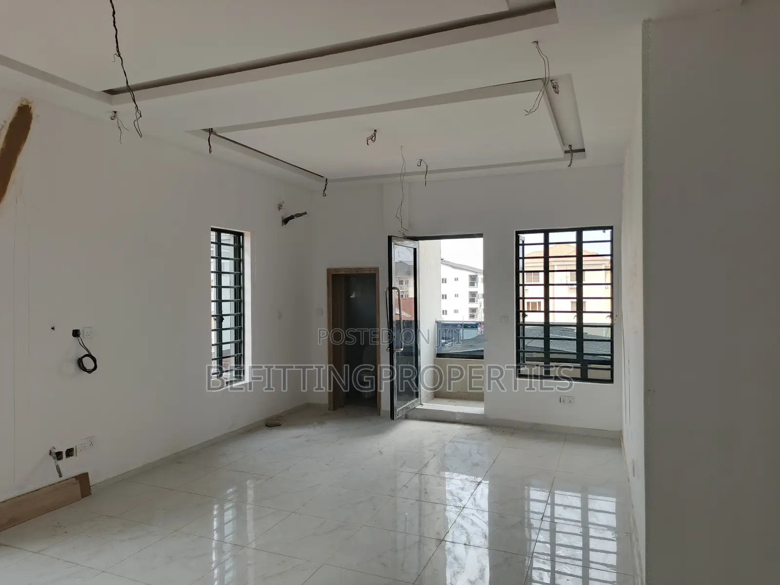 Stunning 3-Bedroom Flat