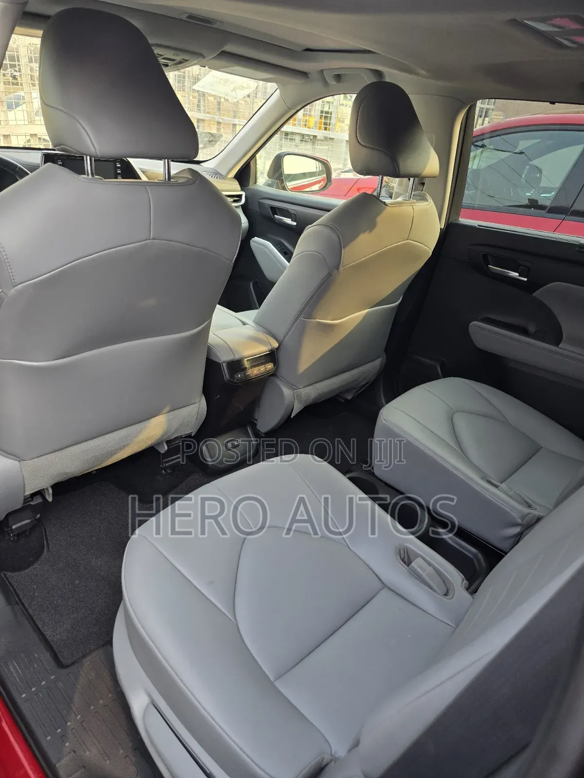 Toyota Highlander XLE 2021 Red