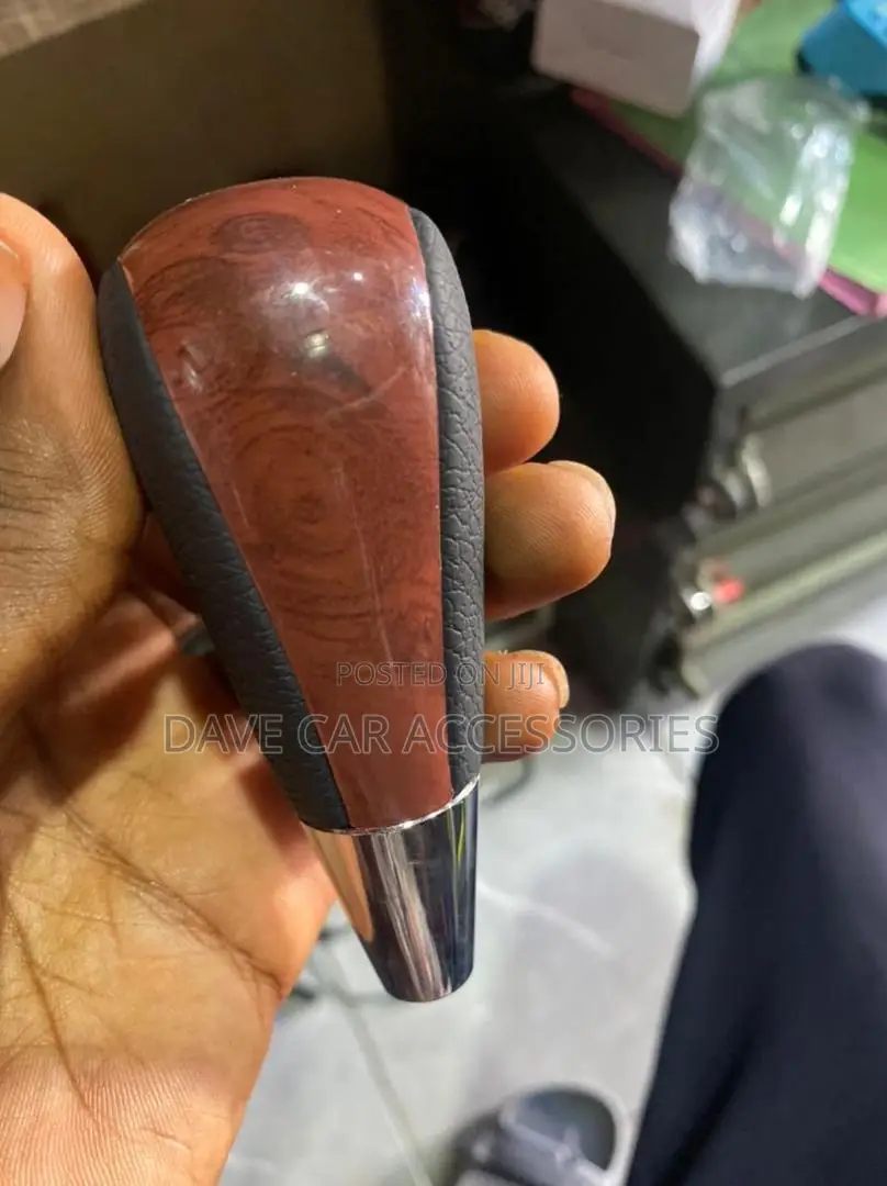 Toyota Camry 07-012 Formica Gear Knob