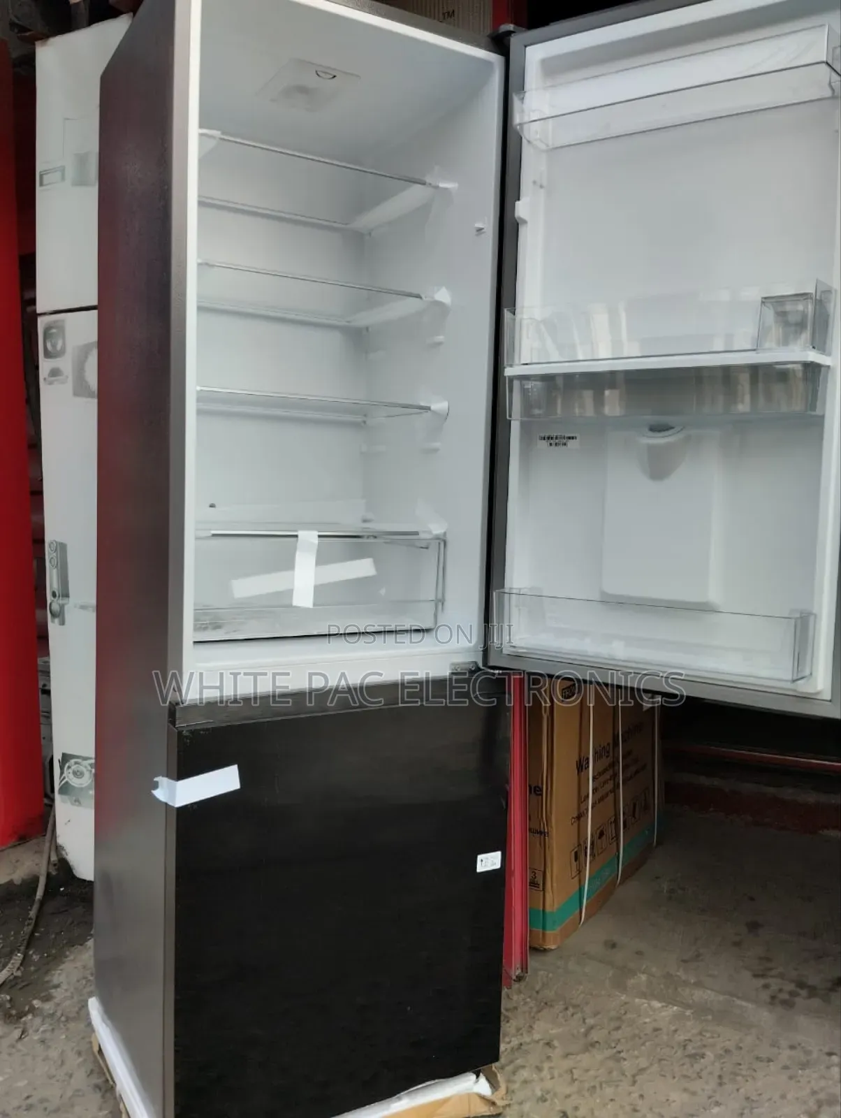 Hisense Fridge Freezer 350 L Dispenser Bottom Freezer