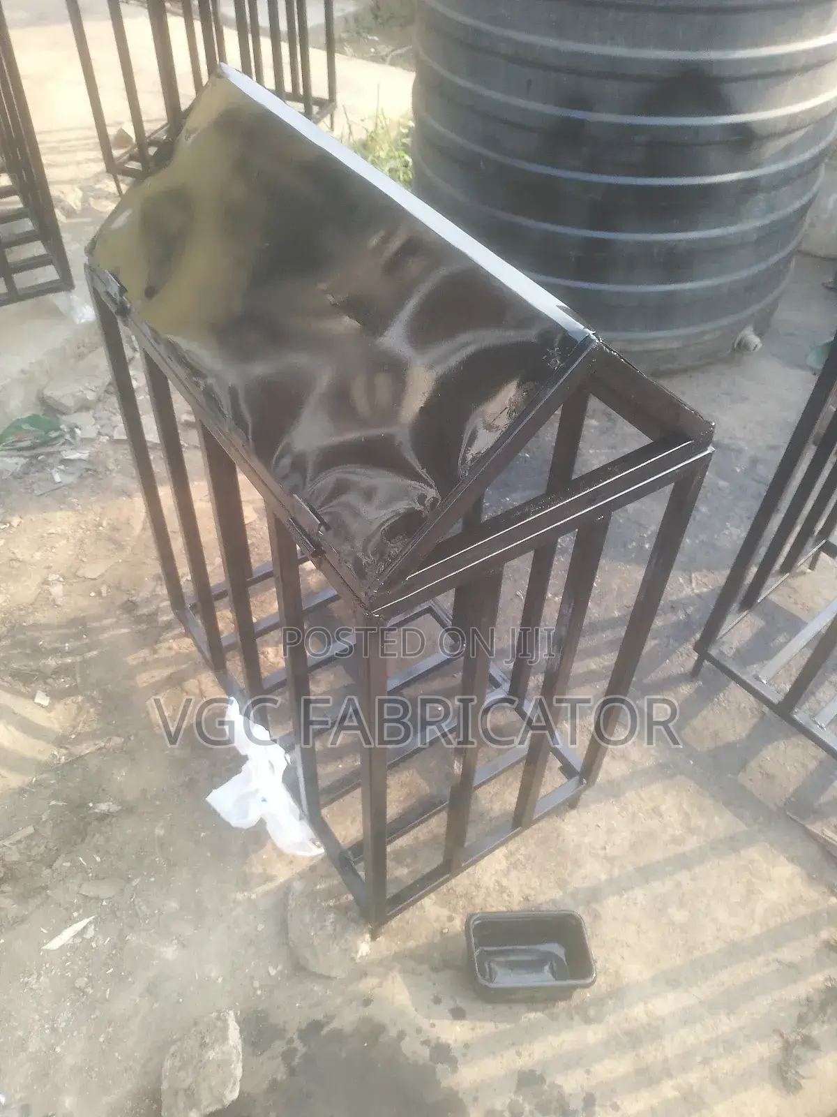 12.5kg Cylinder Cage