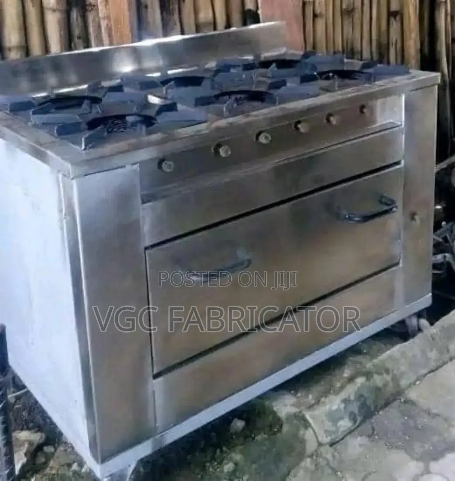 Oven With Top Cooker