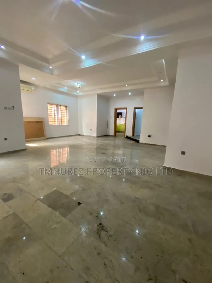5bdrm Duplex in Admiralty, Lekki Phase 1 for rent