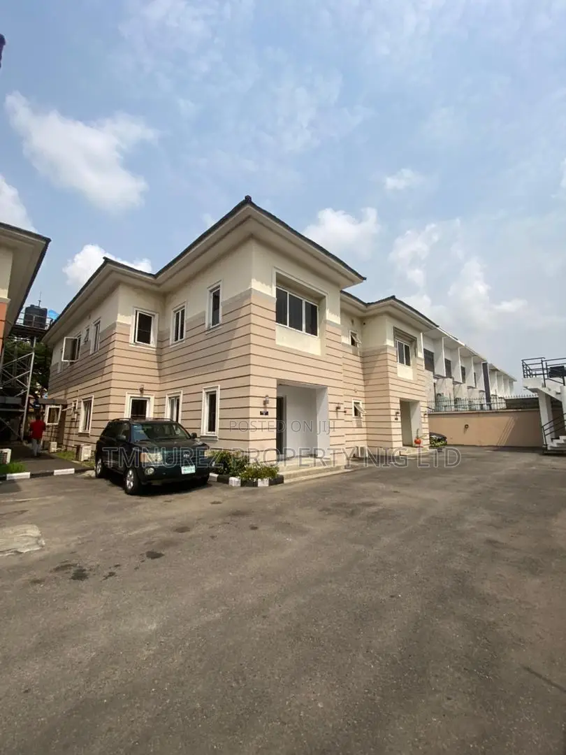 5bdrm Duplex in Admiralty, Lekki Phase 1 for rent