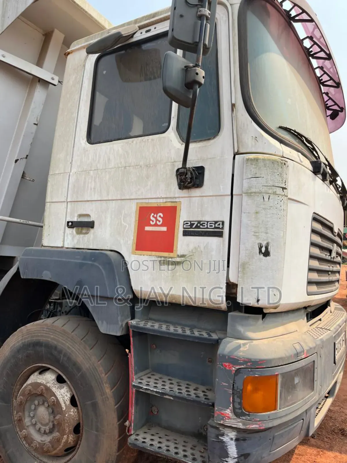 Man Diesel 10 Tyres Tipper Truck - Foreign Use