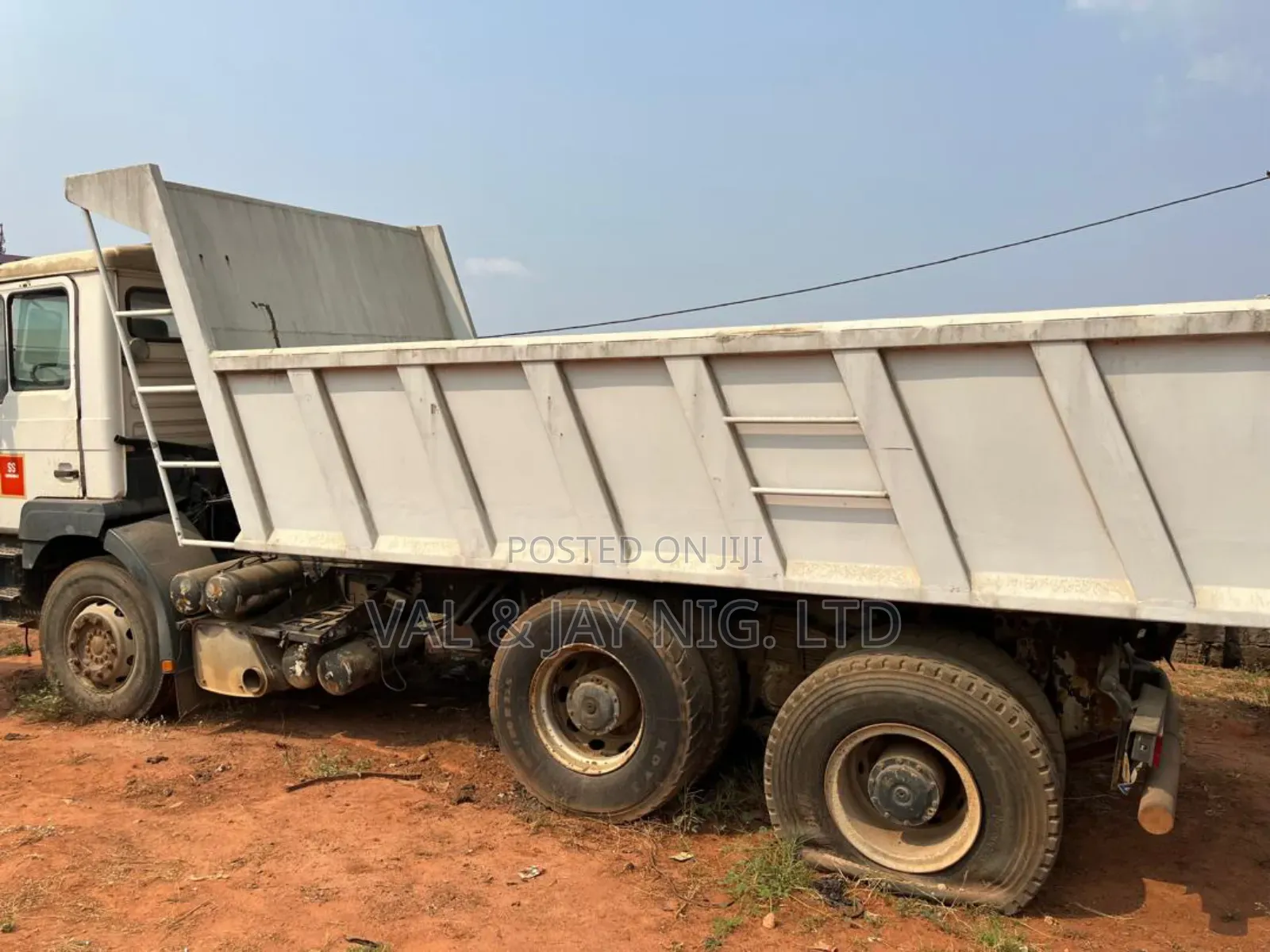 Man Diesel 10 Tyres Tipper Truck - Foreign Use