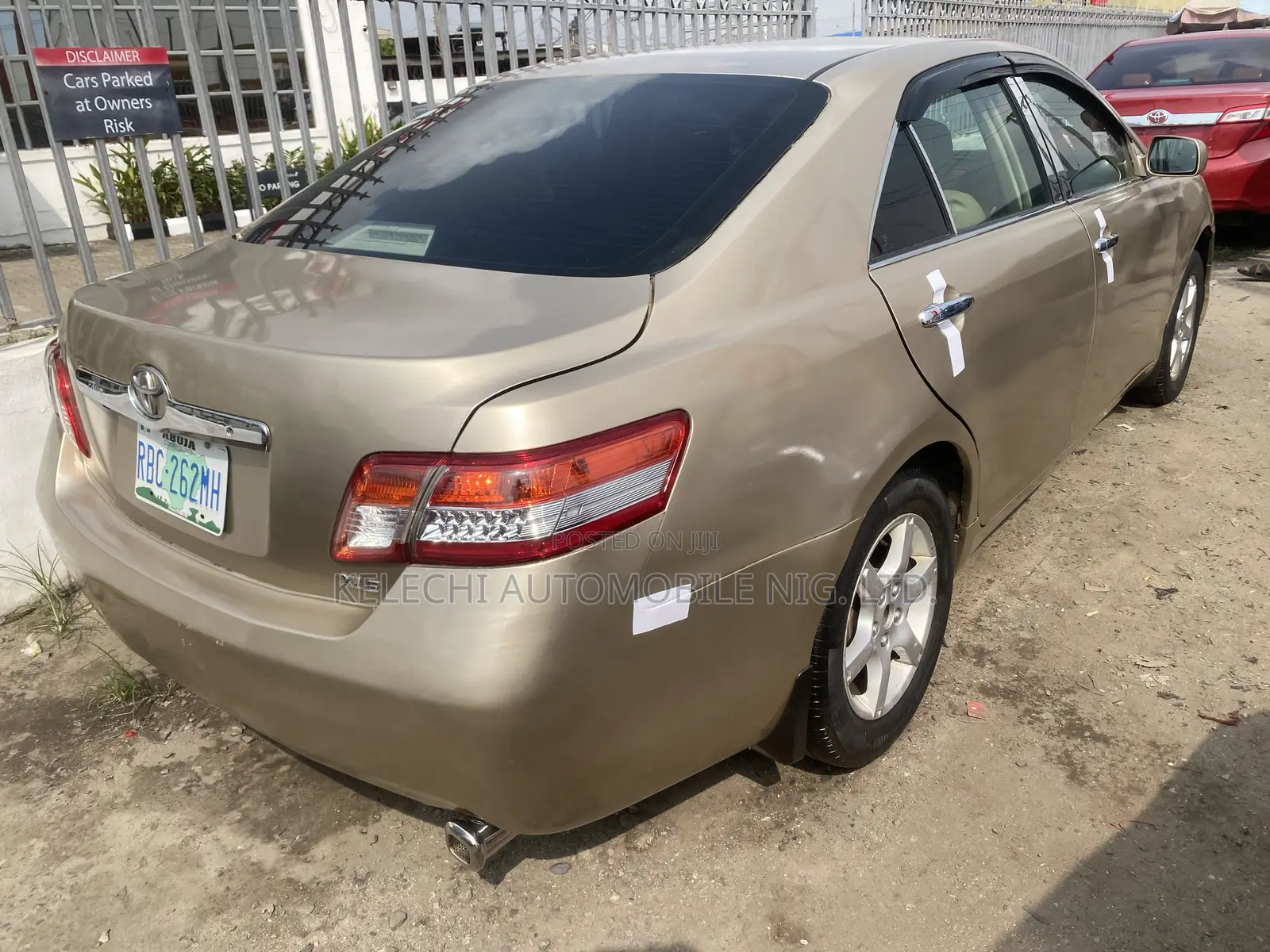 Toyota Camry LE 4dr Sedan (2.4L 4cyl 5A) 2009 Gold