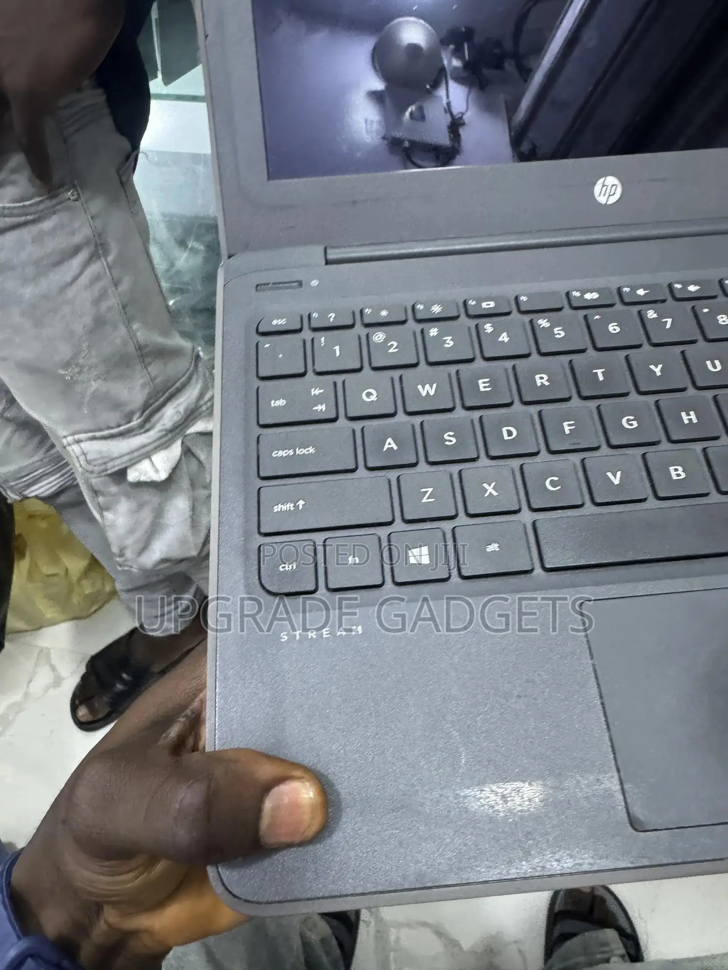 Laptop HP Stream 11 4GB Intel Pentium SSD 256GB