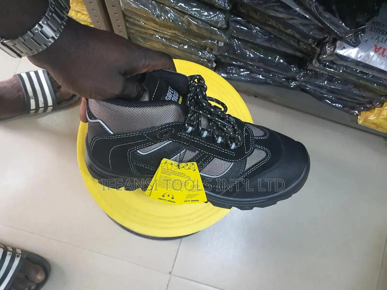 Climbers Safety Shoe