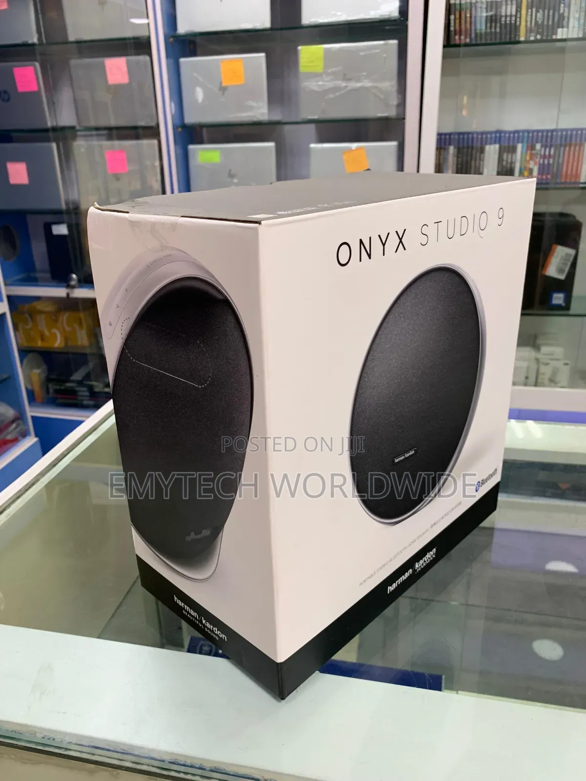 Onyx Studio 9