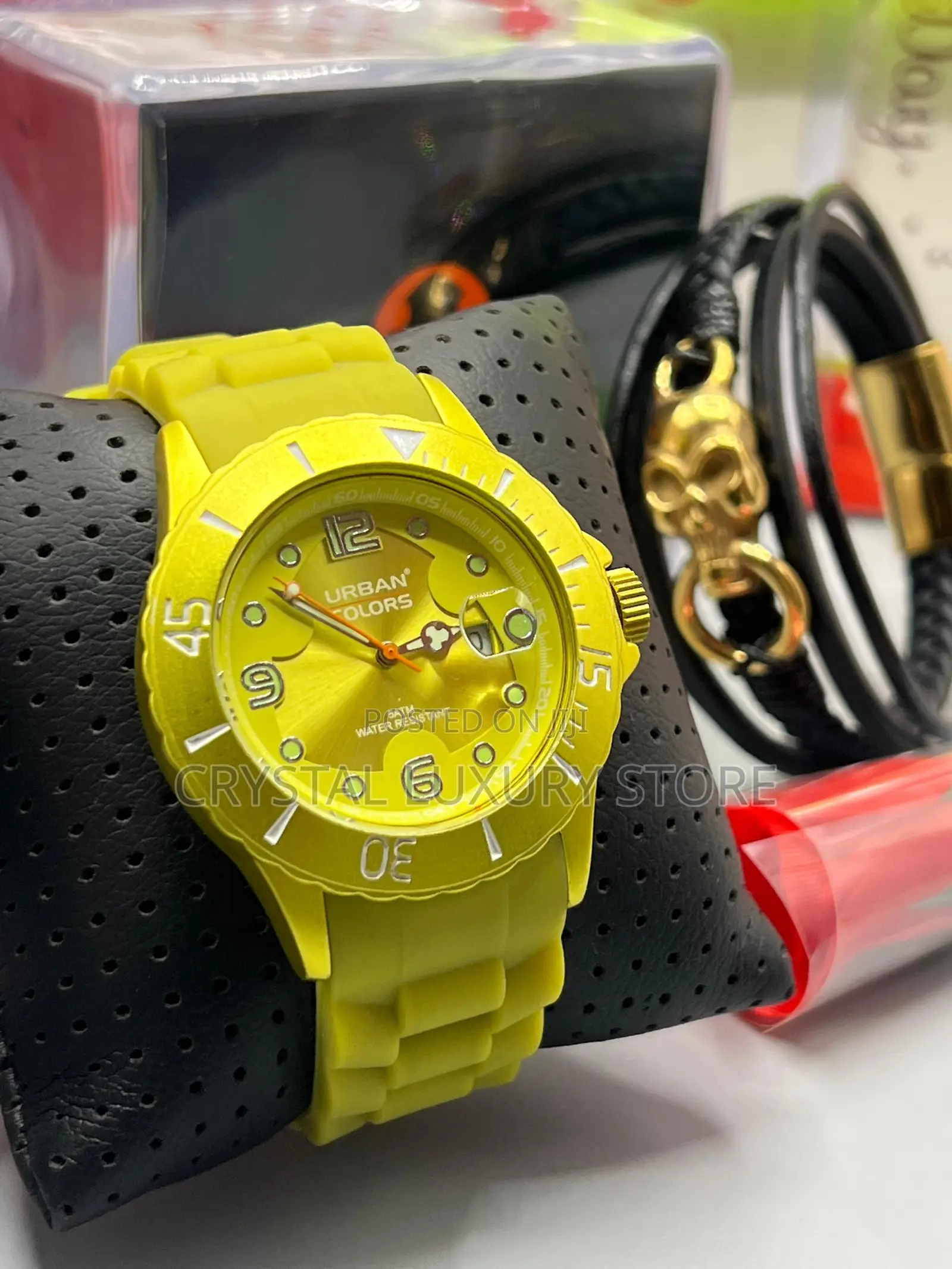Urban Colors Quality Men Rubber Strap Wristwatch