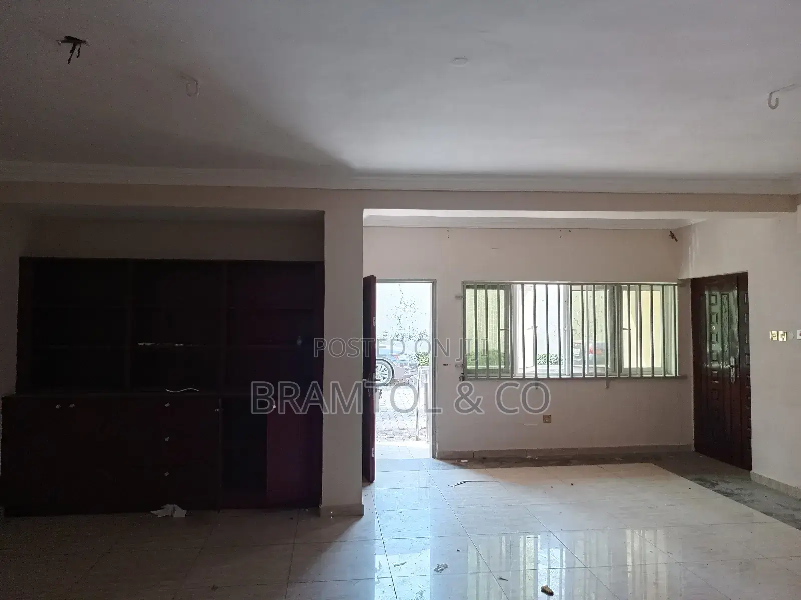 3bdrm Block of Flats in Wuse 2 for rent