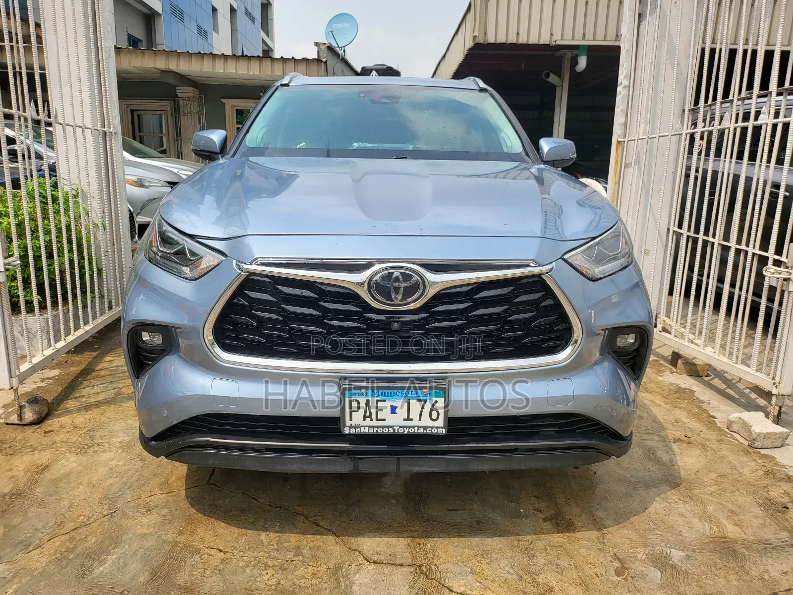 Toyota Highlander Limited AWD 2020 Blue