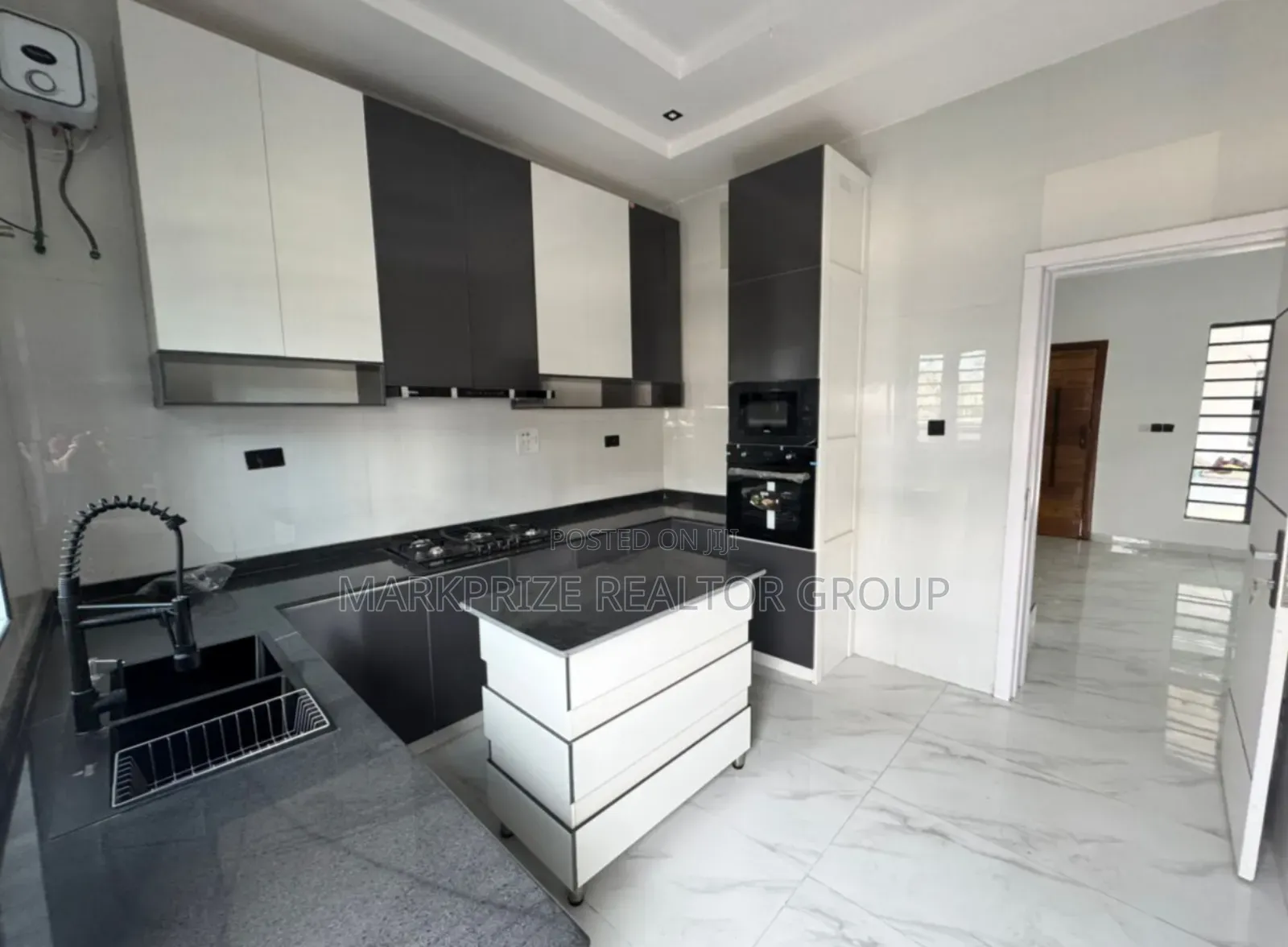 4bdrm Duplex in Ikota Lekki Lagos for sale