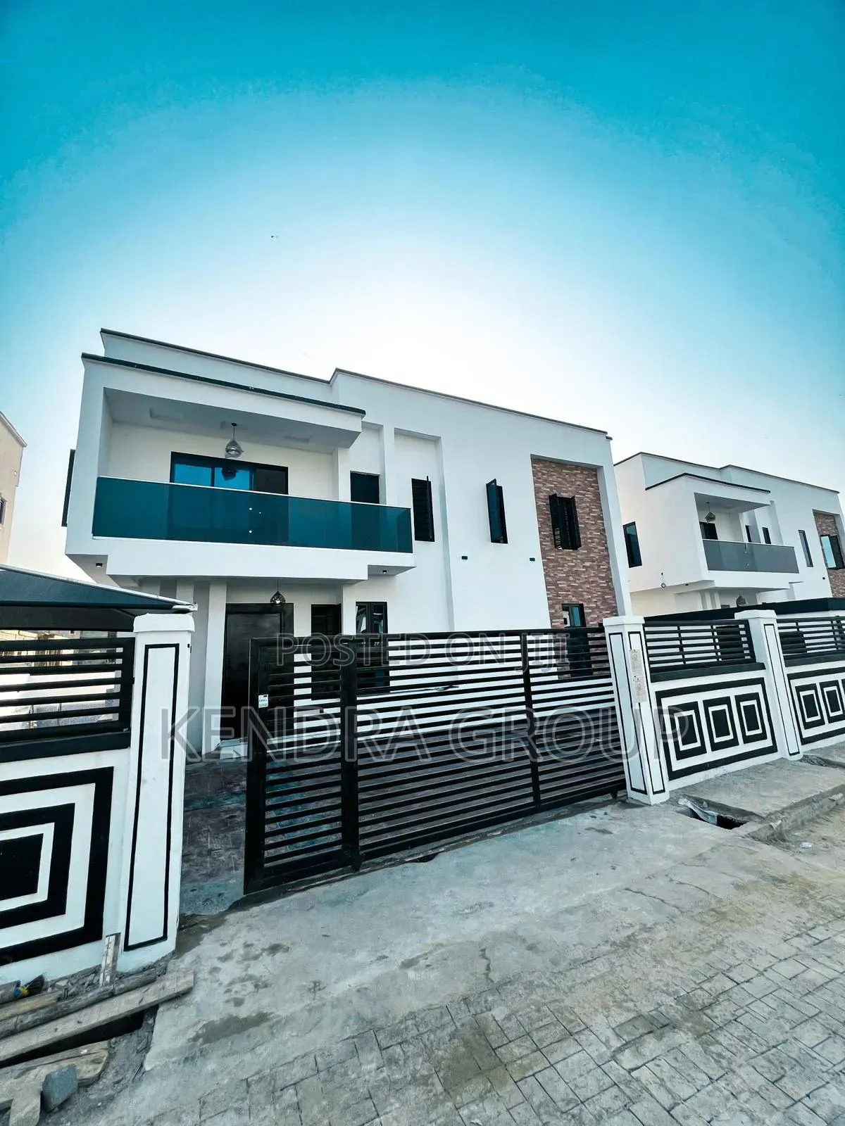 Furnished 4bdrm Duplex in Lekki Palm City, for sale