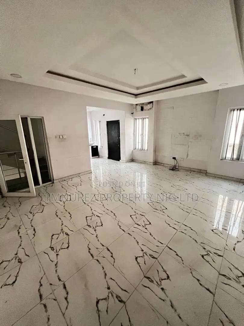 4bdrm Duplex in Osapa London, Lekki for rent