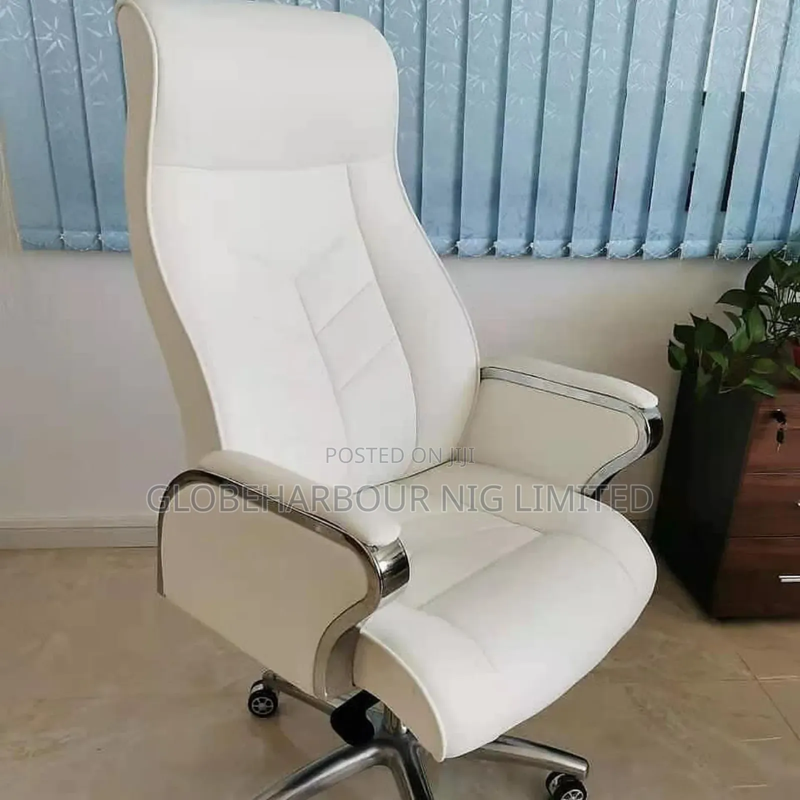 Luxurious and Executive Office and Study Chair