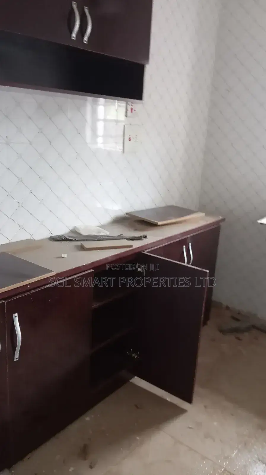 Selfcontain to Let at Ngozika Estate
