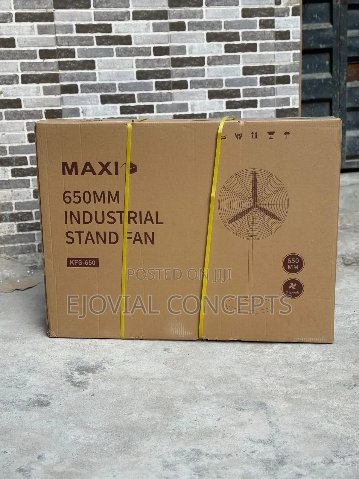 Maxi 25" Industrial Standing Fan