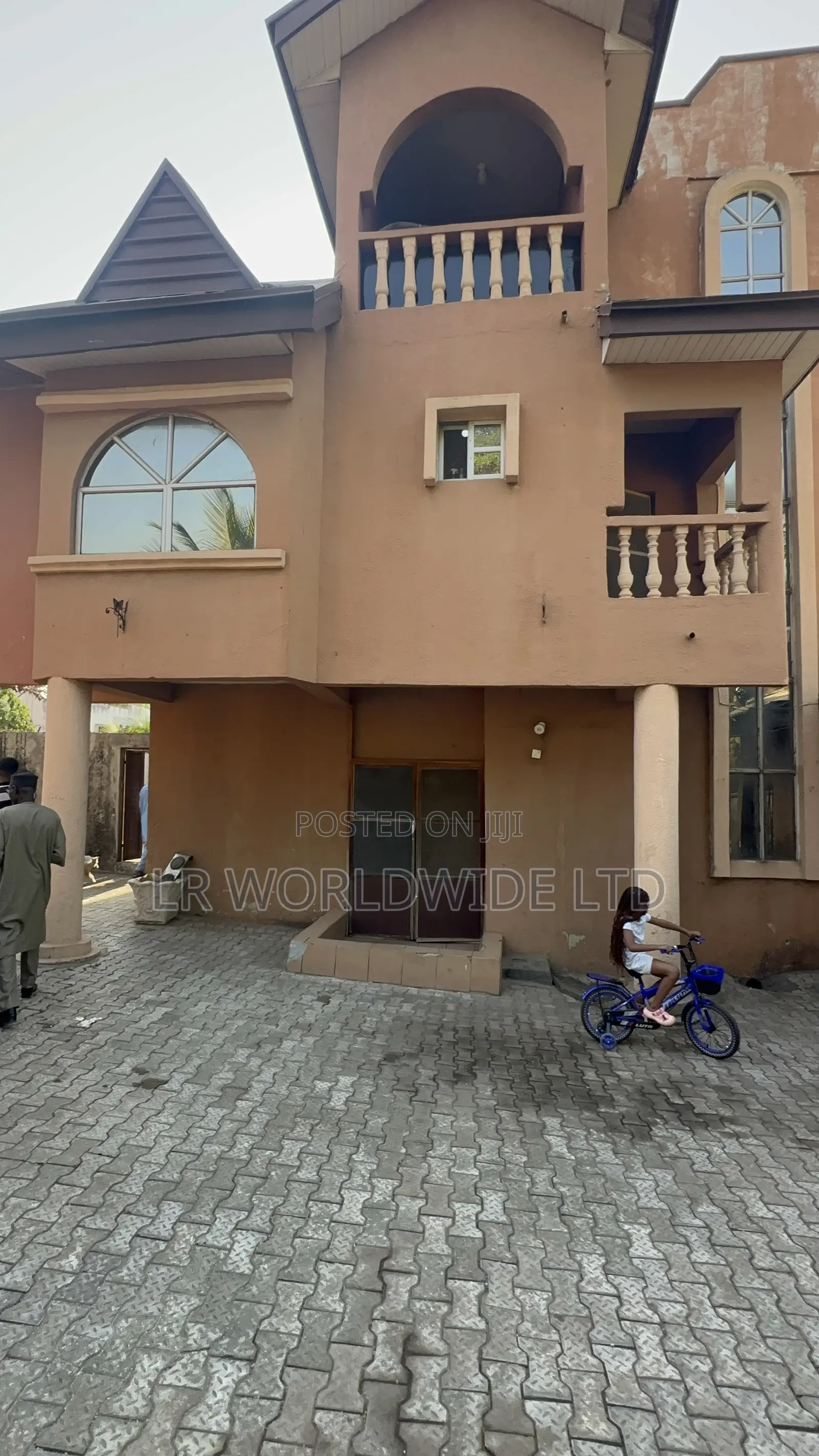 7bdrm Duplex in Garki 2 for sale