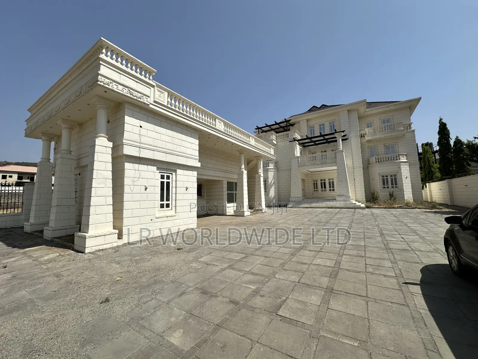 7bdrm Mansion in Katampe Extension for sale