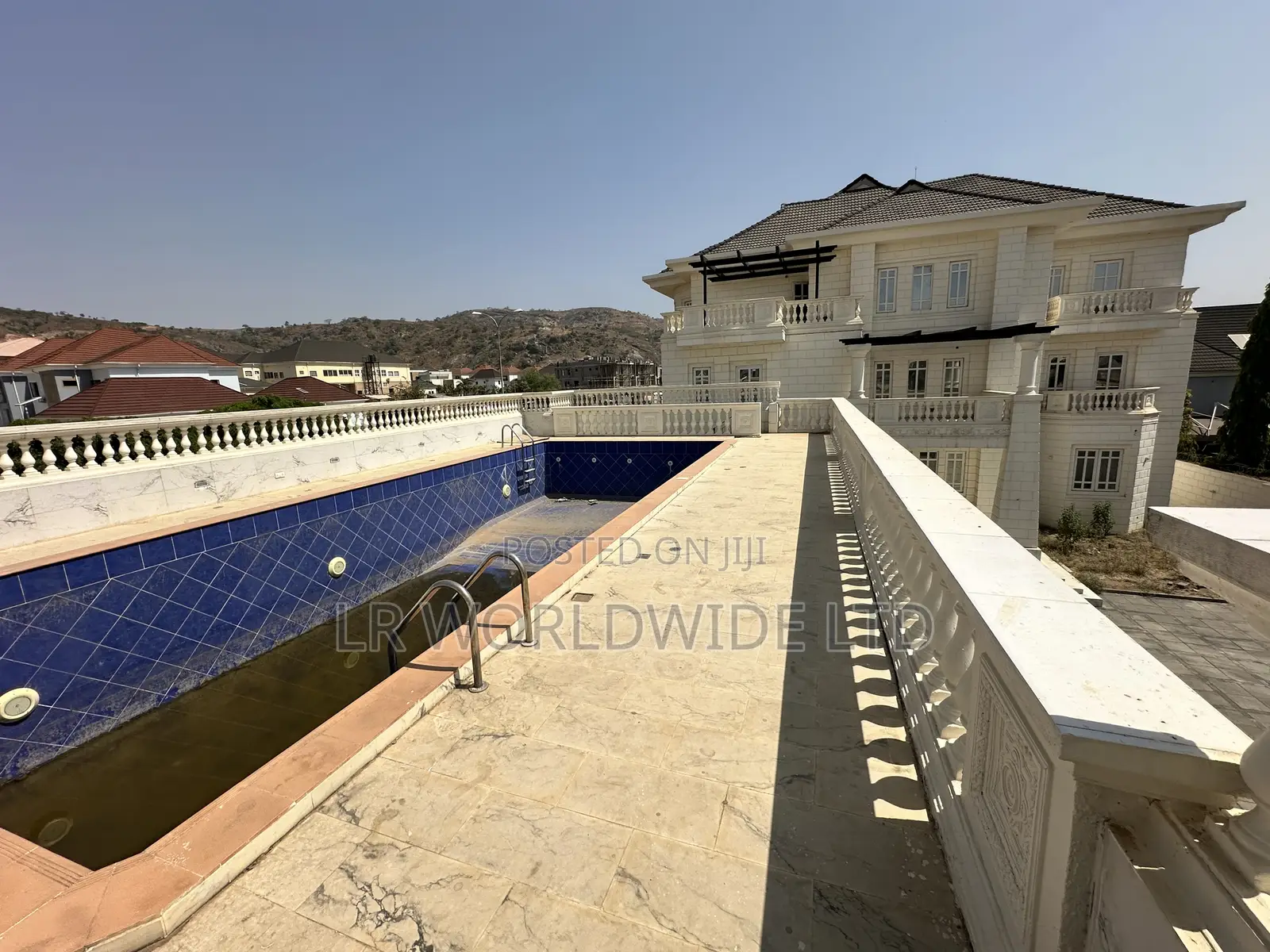 7bdrm Mansion in Katampe Extension for sale